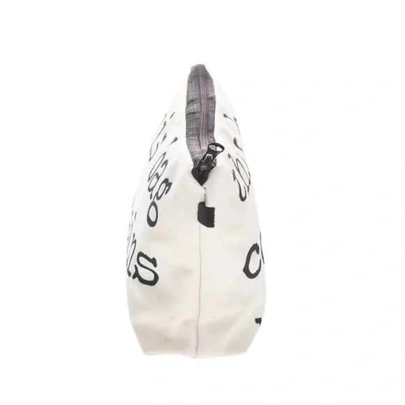NWT “This Bag contains my face” Make up bag White bag with black lettering - Picture 3 of 5